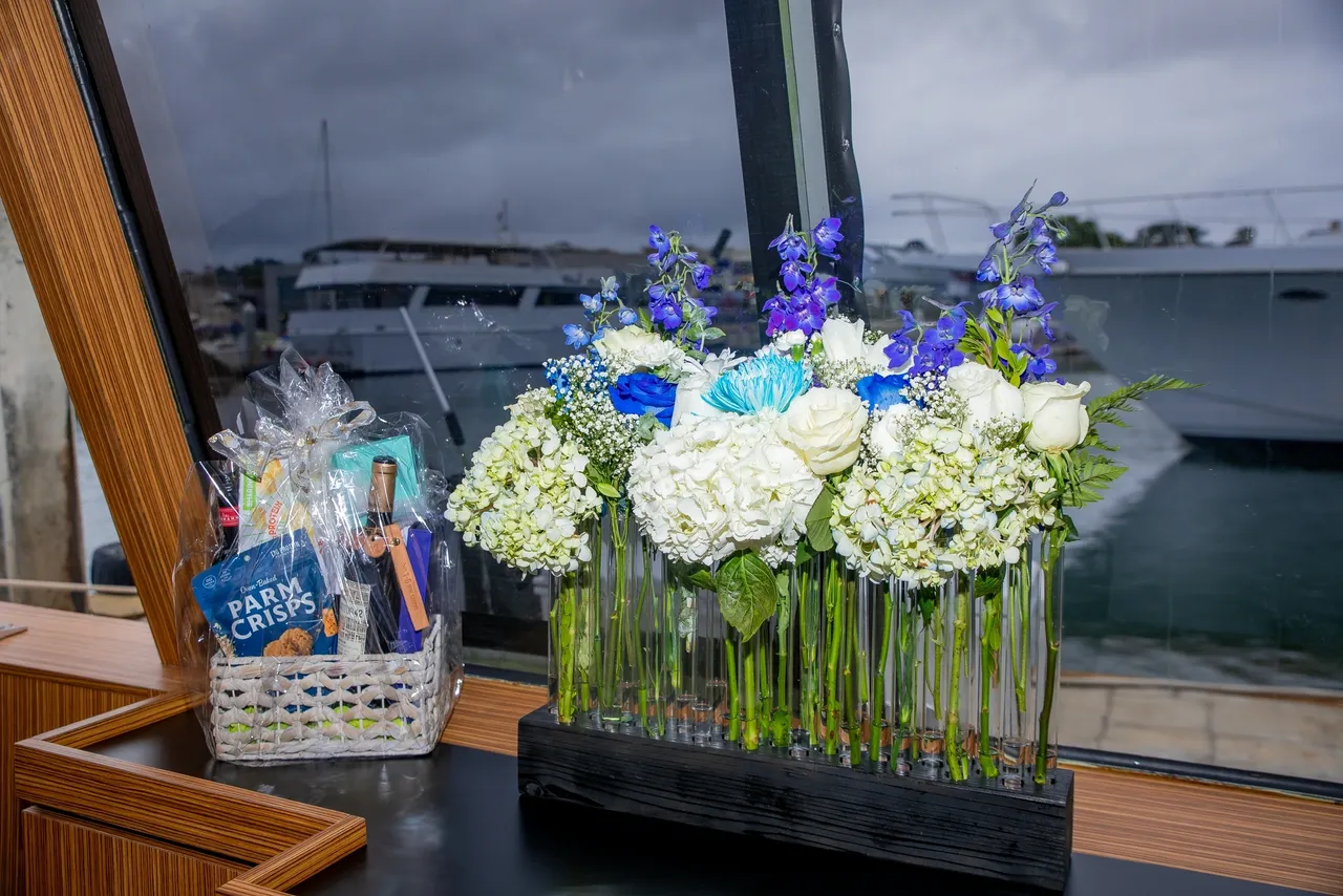 Image gallery marquee